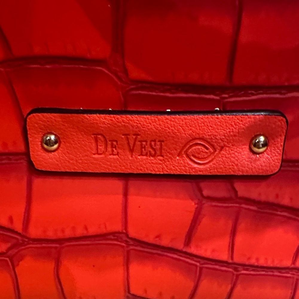 De Vesi Red Croc-Embossed Tote Bag (flawed interior) MSRP $179 - Picture 3 of 10